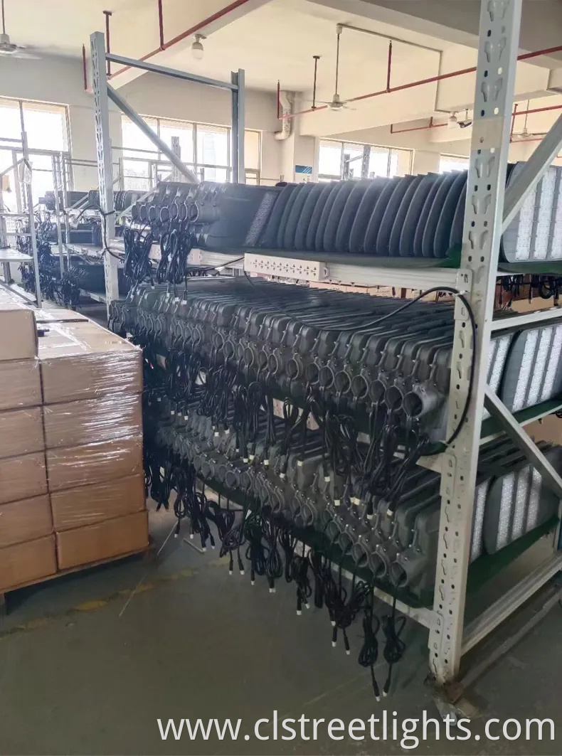 Light Messenger Solar LED Street Light Manufacturers Road Light Solar Panel Split Lamp Outdoor 30W 40W 50W 60W All in Two Solar Street Light Factory Price